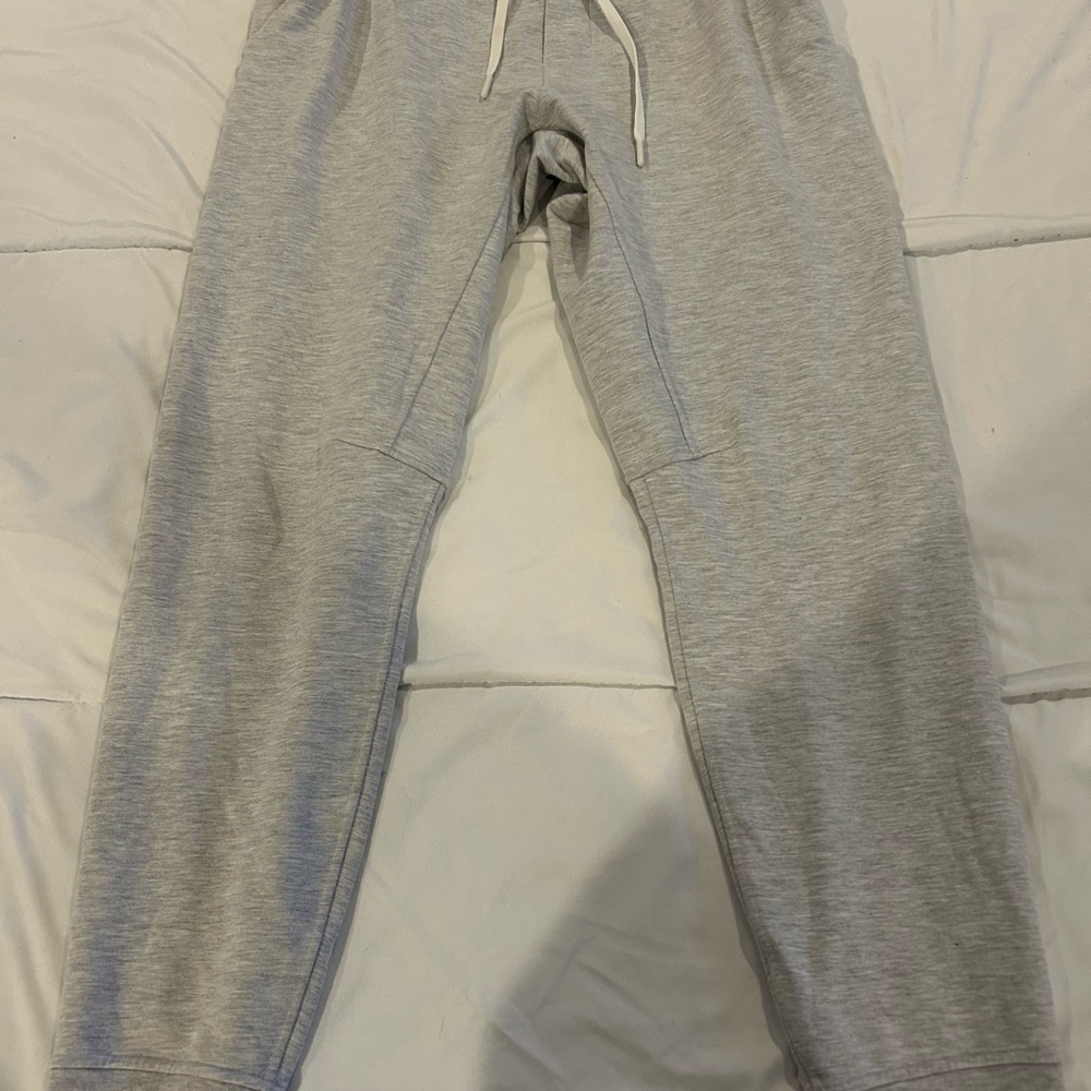 Lululemon Athletica Light Gray Sweatpants